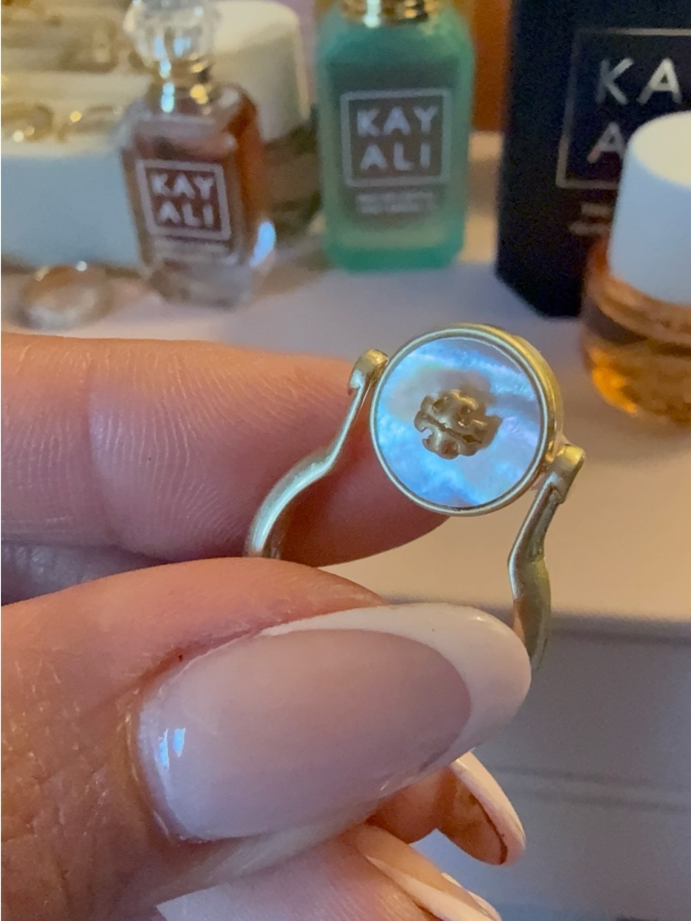 Tory Burch Gold Tone Mother-of-Pearl Logo Ring/Two sided